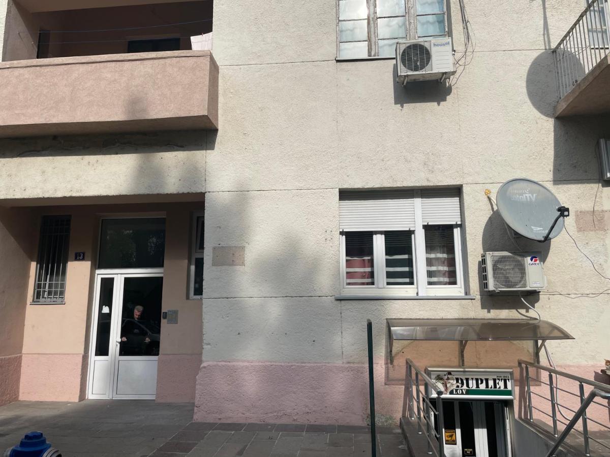Apartment Downtown Подгорица Экстерьер фото
